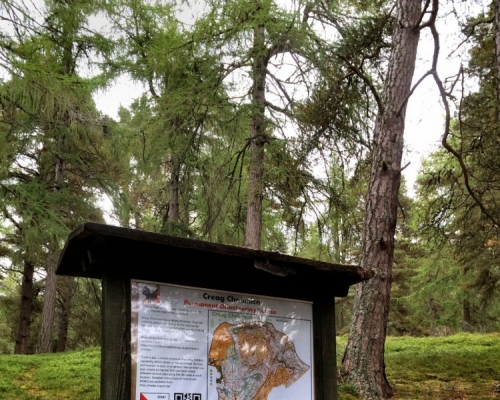 New signboard at the start of the MOBO course in Creag Choinnich