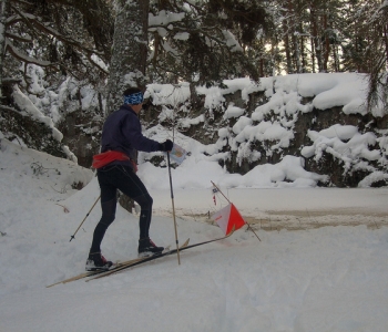  Andy Tivendale on skis ,  Roger Coombs